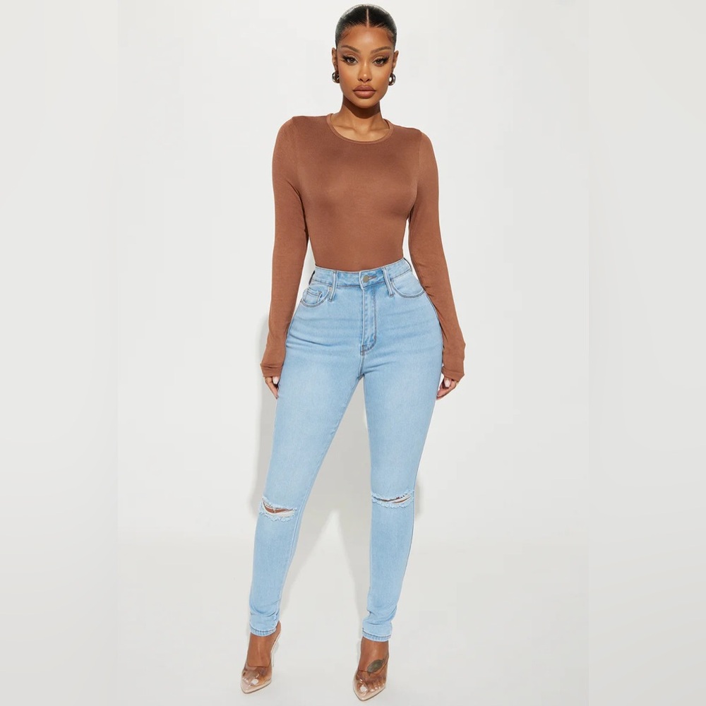 Brand new Fashion Nova stretch skinny jeans